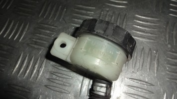 Бачок тормозной жидкости ZXR400